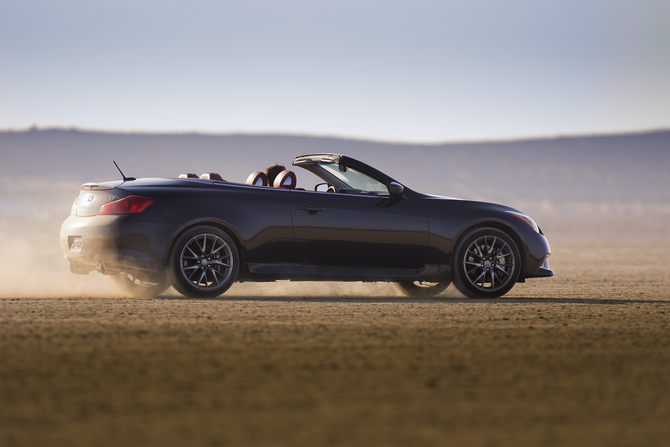 Infiniti IPL G Convertible Adds 343hp of Open-Top Cruising to Infiniti Line