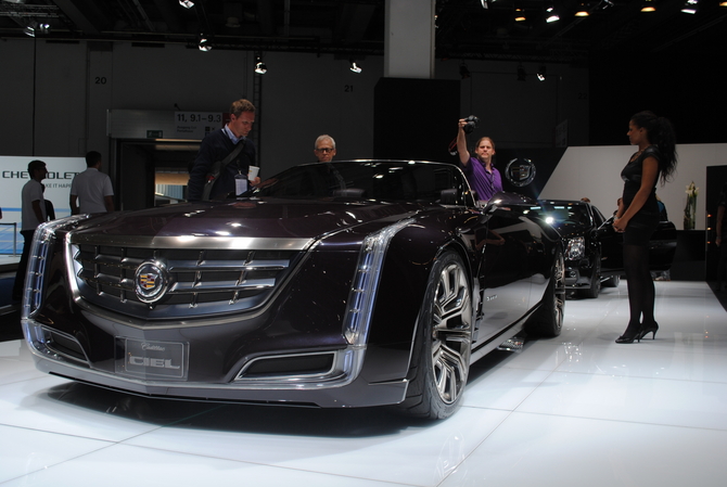 Cadillac unveils a stunner at Pebble Beach Cadillac unveils a stunner at Pebble Beach