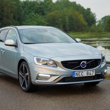 Volvo V60 D2 R-Design