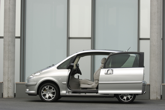 Peugeot 1007 DDay