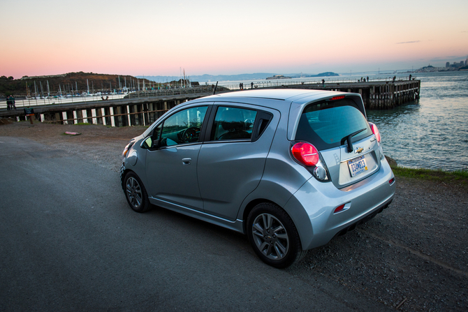 Le moteur de la Spark EV est, en effet, capable de délivrer un couple continu et instantané d’environ 542 Nm.