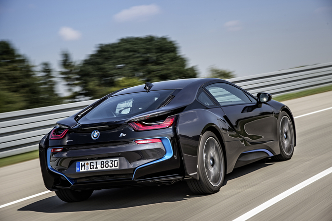 Der BMW i8 Der BMW i8