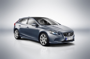 More Photos of Next Generation Volvo V40 Leaked Including Interior Images