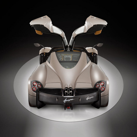 Pagani unveils the Huayra Pagani unveils the Huayra