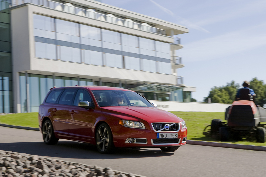 Volvo V70 T4 R-Design