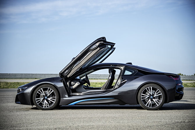 Der BMW i8 Der BMW i8