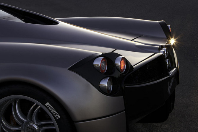 Pagani unveils the Huayra Pagani unveils the Huayra
