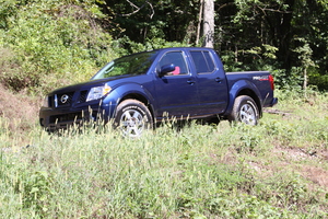 Nissan Frontier King Cab SV V6 4X2