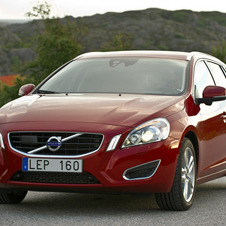 Volvo V60 D2 Summum Powershift