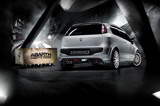 Abarth creates esseesse kits for the 500C and Punto Evo Abarth creates esseesse kits for the 500C and Punto Evo
