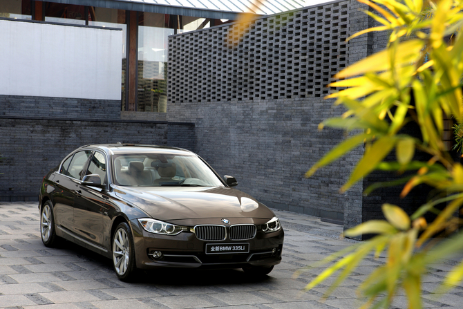 Long Wheelbase BMW 3-Series Debuting in Beijing for Chinese Market Long Wheelbase BMW 3-Series Debuting in Beijing for Chinese Market