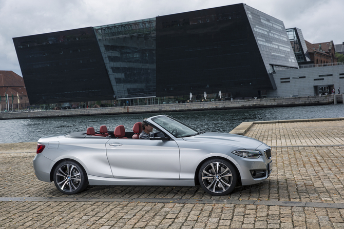 BMW 220i Convertible