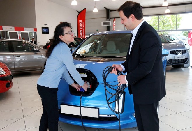 Nissan introduced the Leaf to Europe in March 2011 Nissan introduced the Leaf to Europe in March 2011