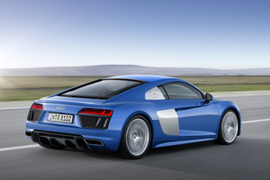 The new R8 will be available with a fairly updated version of the 5.2 liter V10 engine from the first generation