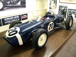 Lotus 18