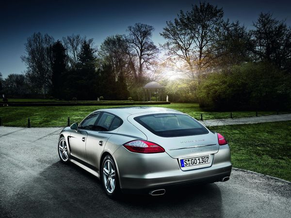 Cayenne and Panamera give Porsche reasons to smile