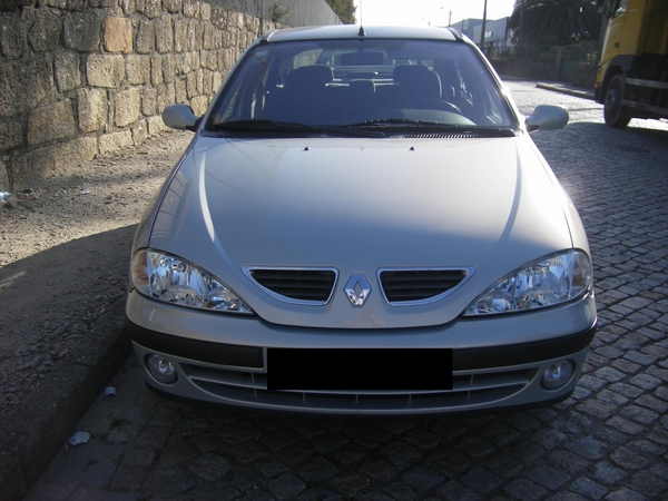 Renault Megane 1.9 RT dTi