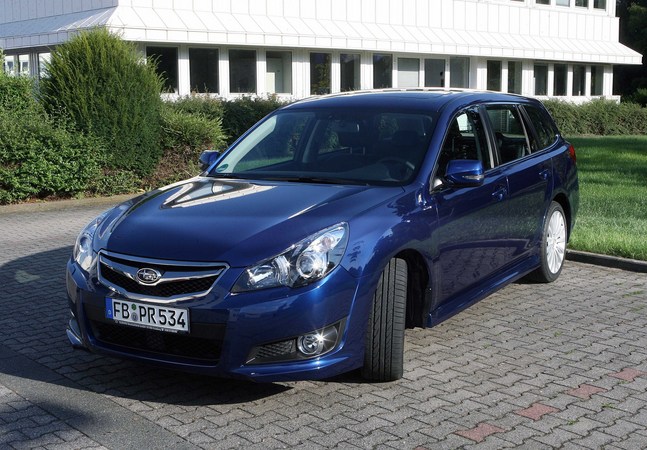 Subaru Legacy Tourer 2.0i ES