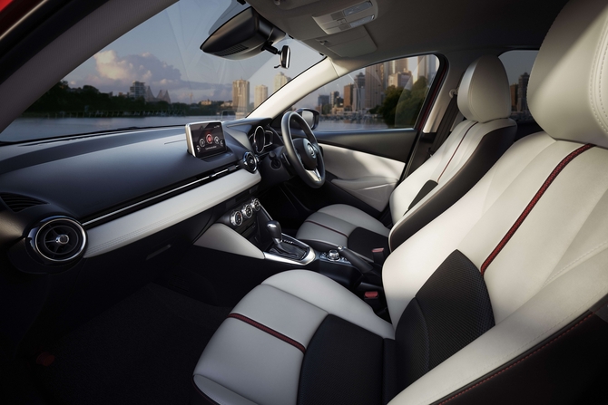Avec cette nouvelle génération, Mazda offre une interprétation des plus séduisantes de sa citadine Avec cette nouvelle génération, Mazda offre une interprétation des plus séduisantes de sa citadine