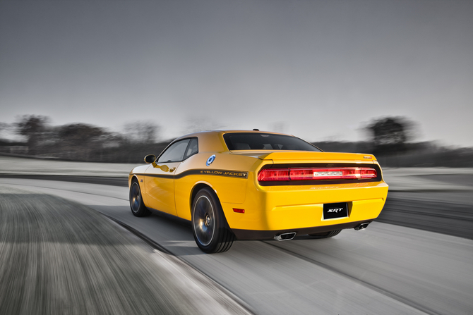 SRT Challenger SRT8 392 Yellow Jacket