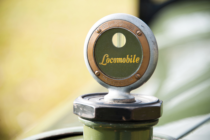 Locomobile 48