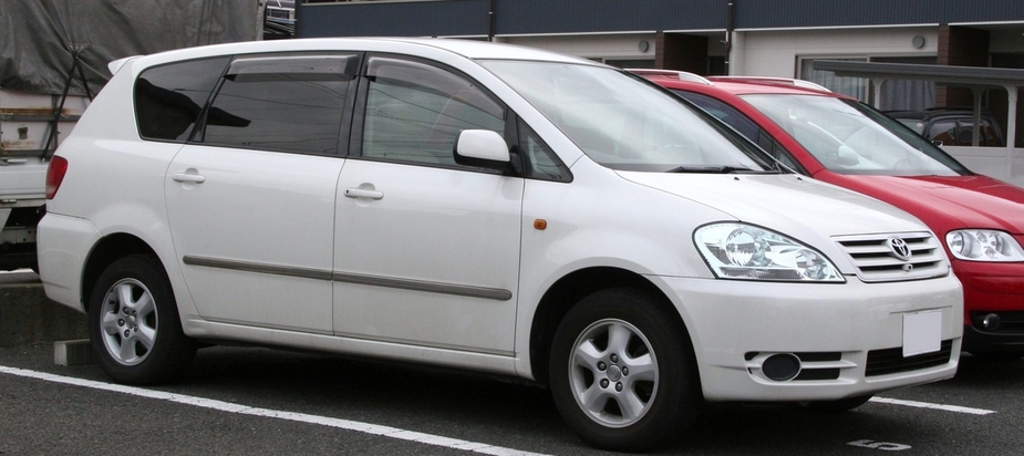 Toyota Ipsum 240i Limited