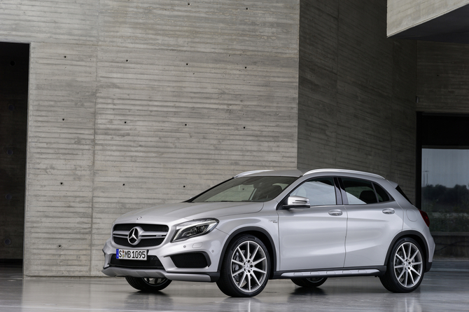 Mercedes-Benz GLA 45 AMG 4MATIC 7G-DCT