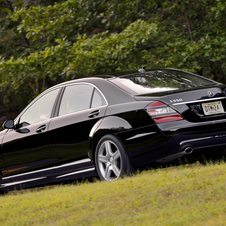 Mercedes-Benz S550 Sedan