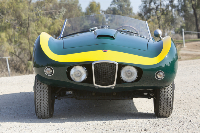 Arnolt  Arnolt-Bristol DeLuxe