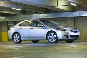 Acura TSX 6-Spd MT