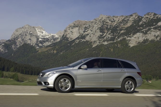 Mercedes-Benz R 500