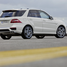 Mercedes-Benz ML63 AMG