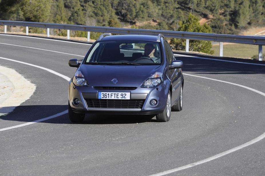 Renault Clio III Break 1.5 dCi 85cv ECO2 Dynamique S Auto (09)