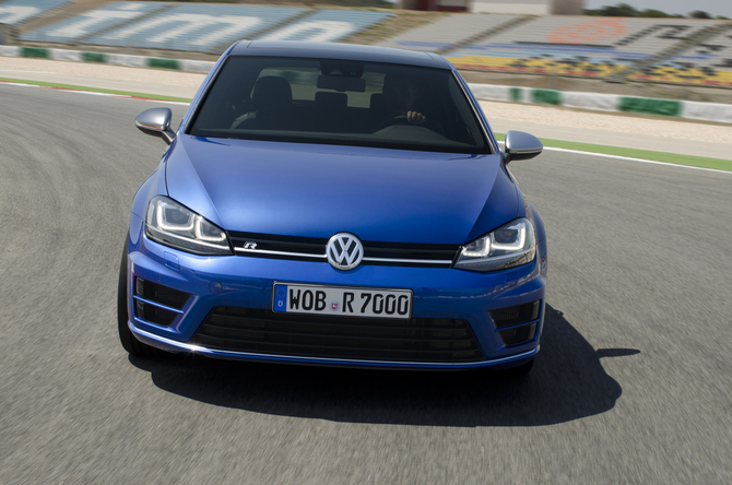 Volkswagen Golf R DSG