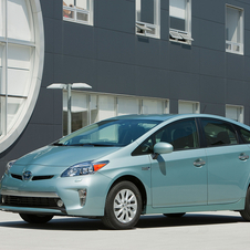 Prius Plug-in Capable of 49mpg and EV Travel at up to 100km/h