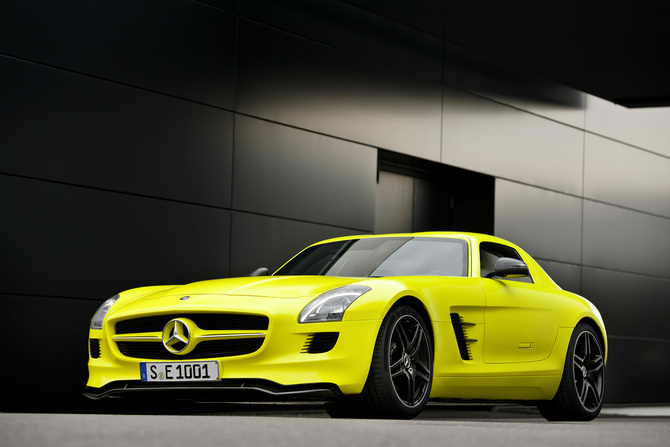 SLS AMG goes zero-emission SLS AMG goes zero-emission