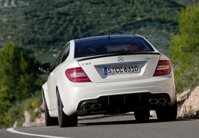 Mercedes-Benz C 63 AMG Coupé w/ Performance Package