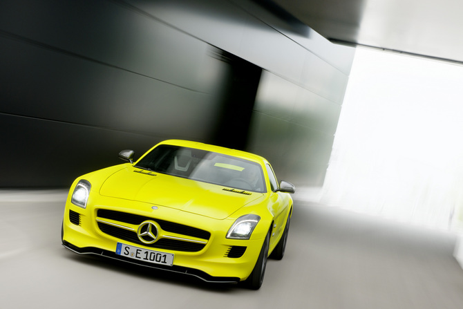 SLS AMG goes zero-emission SLS AMG goes zero-emission