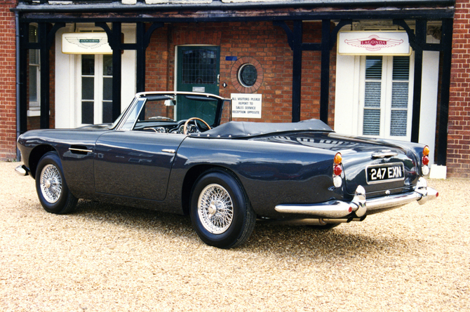 Aston Martin DB4 Convertible