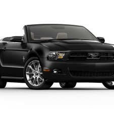 Ford Mustang V6 Convertible