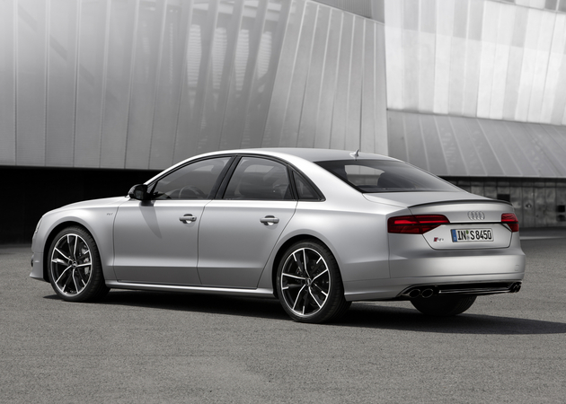 Audi S8 plus