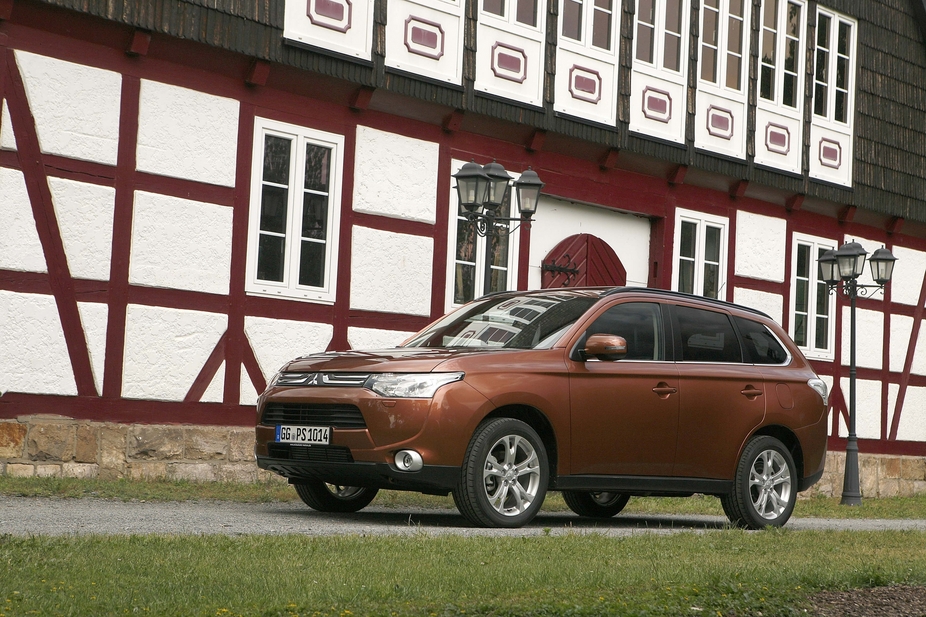 Mitsubishi Outlander 3