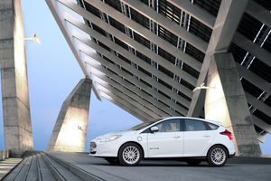 Ford Certifies First Dealers to Sell Focus Electric