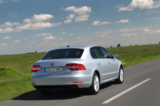 Skoda Superb 2.0 TDI DSG Elegance