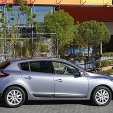 Renault Megane Hatchback 1.4 TCe Dynamique TomTom