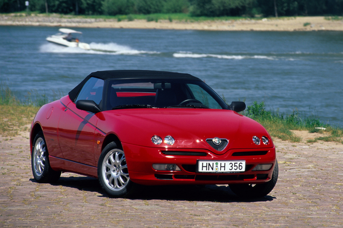 Alfa Romeo Spider 2.0 Twin Spark L