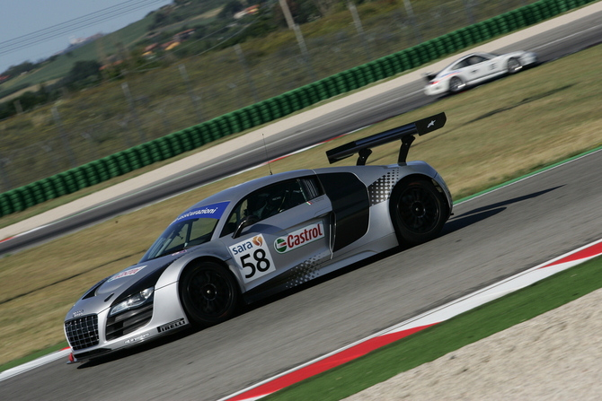 Audi R8 LMS