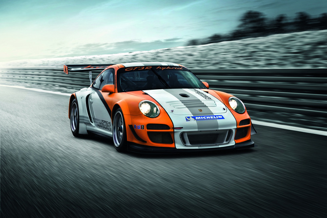 First pictures of the 911 GT3 R Hybrid revealed First pictures of the 911 GT3 R Hybrid revealed