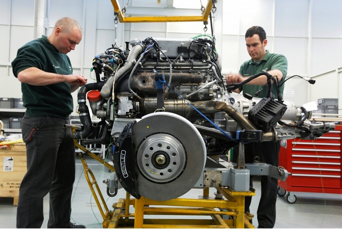 Bentley Gets £3M Grant from British Government to Develop New Powertrain