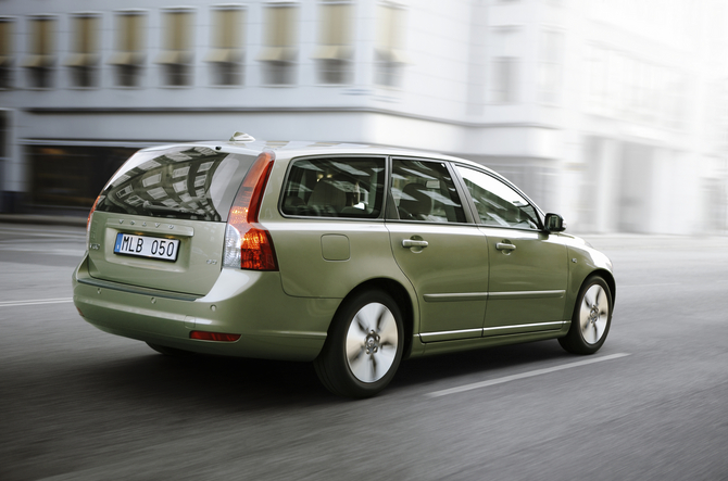 Volvo V50